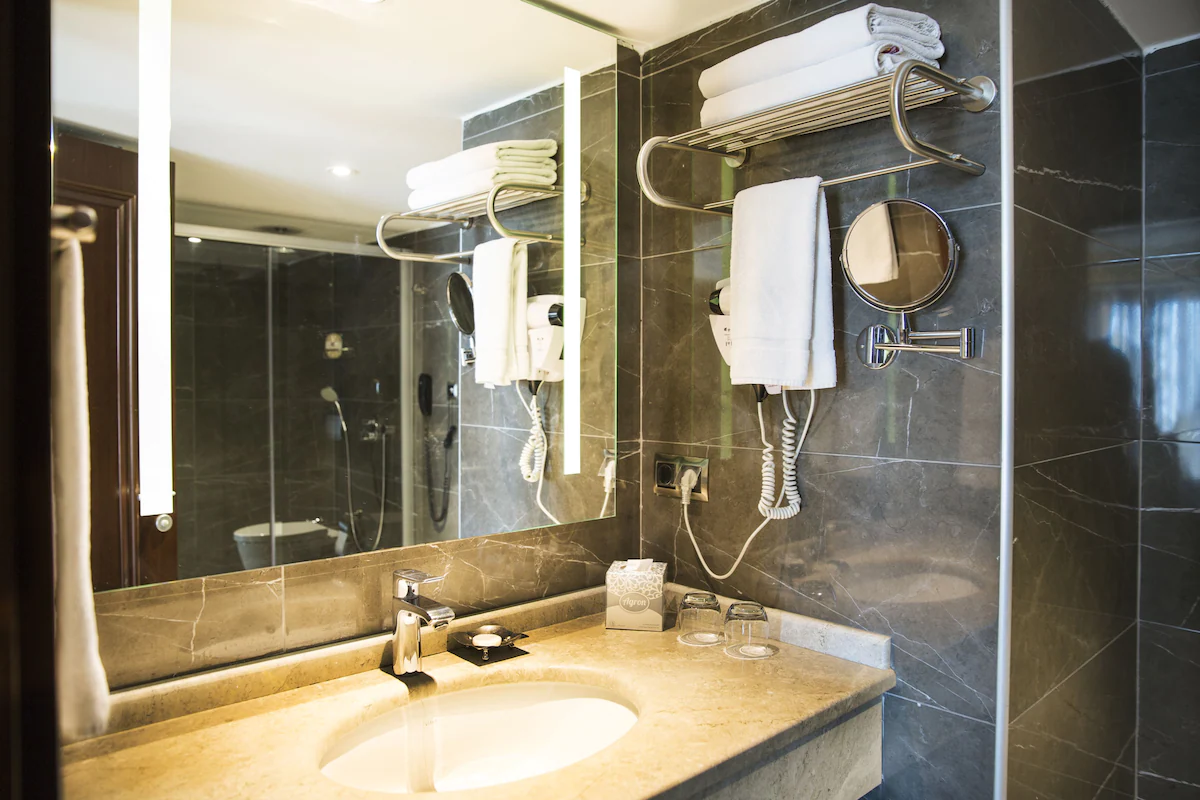 هتل گرند ارس و سوییتز سرویس بهداشتی